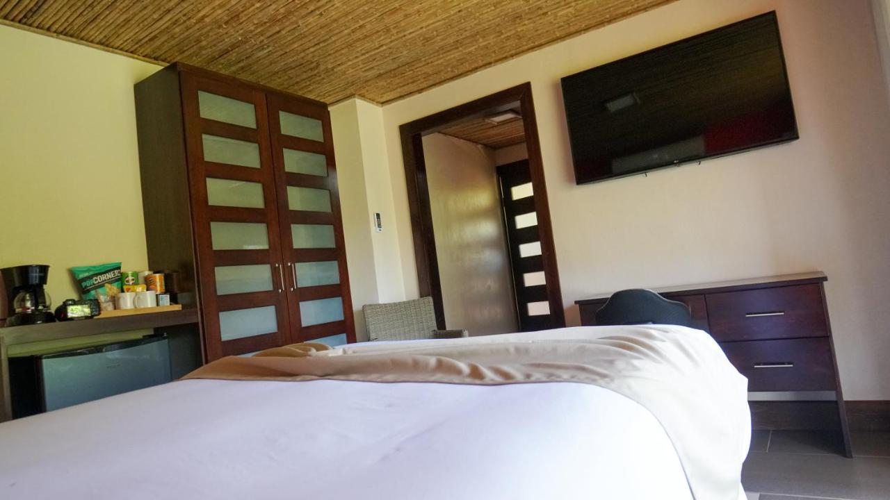 Hotel Poza Blanca Lodge San Mateo Εξωτερικό φωτογραφία